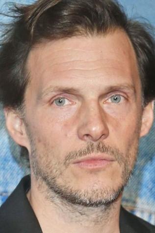 Michał Englert backdrop