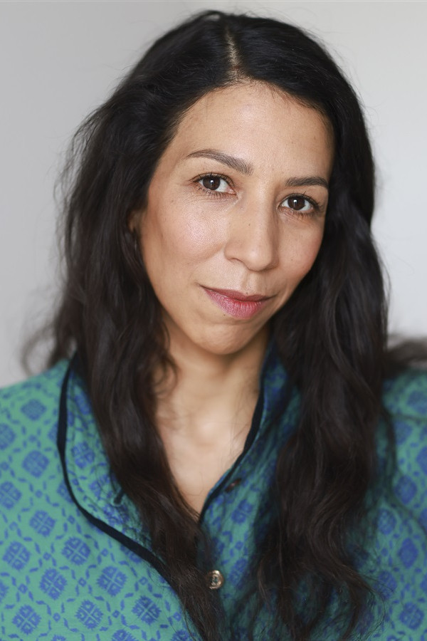 Prisca Lona backdrop