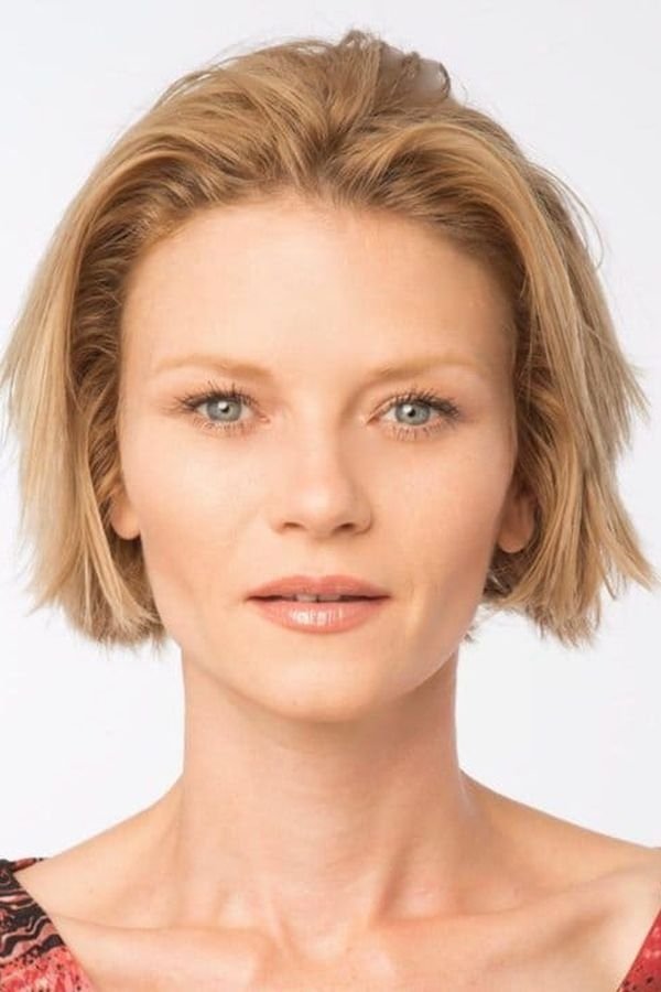 Misi Kraider backdrop