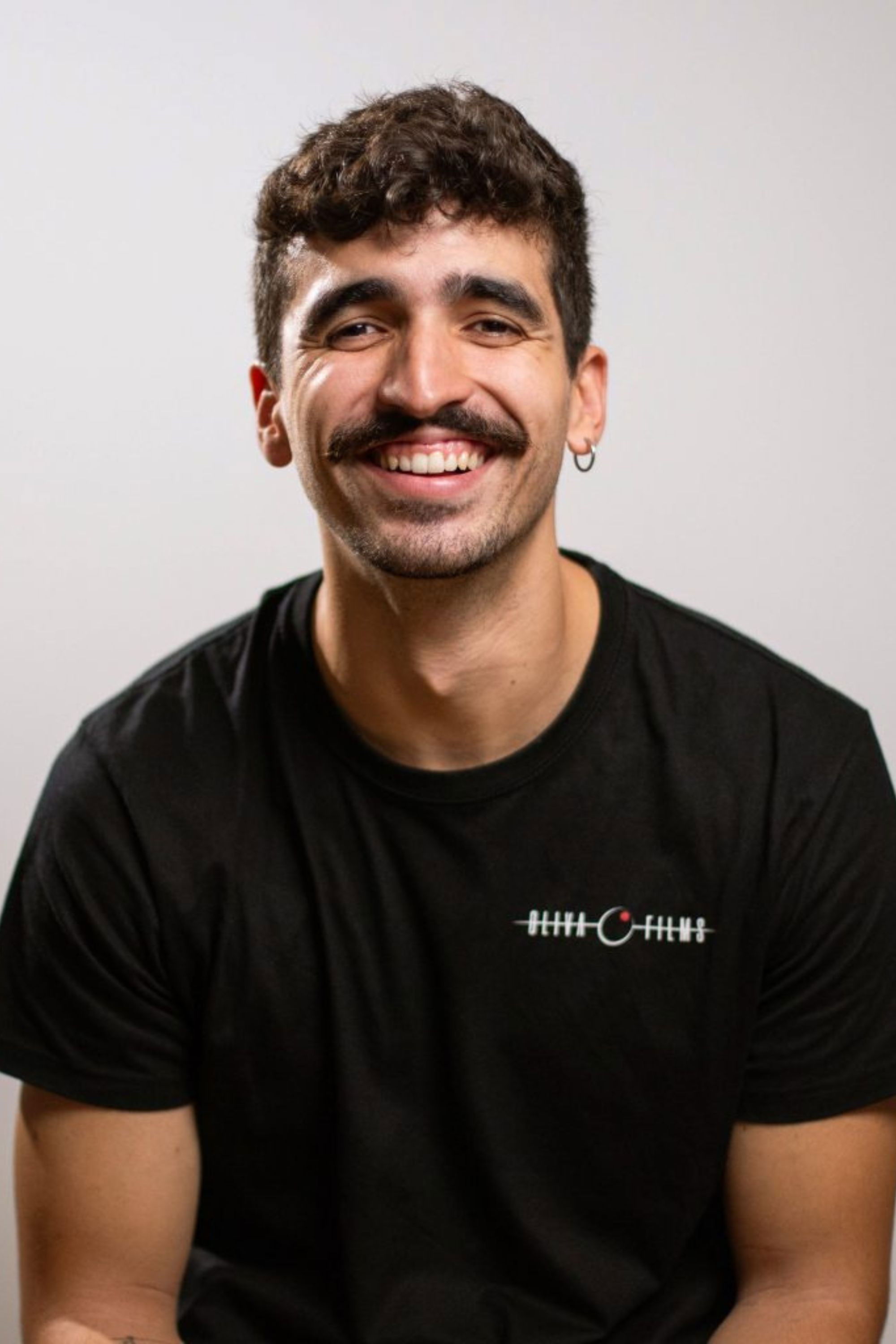 Juan Alcaraz backdrop