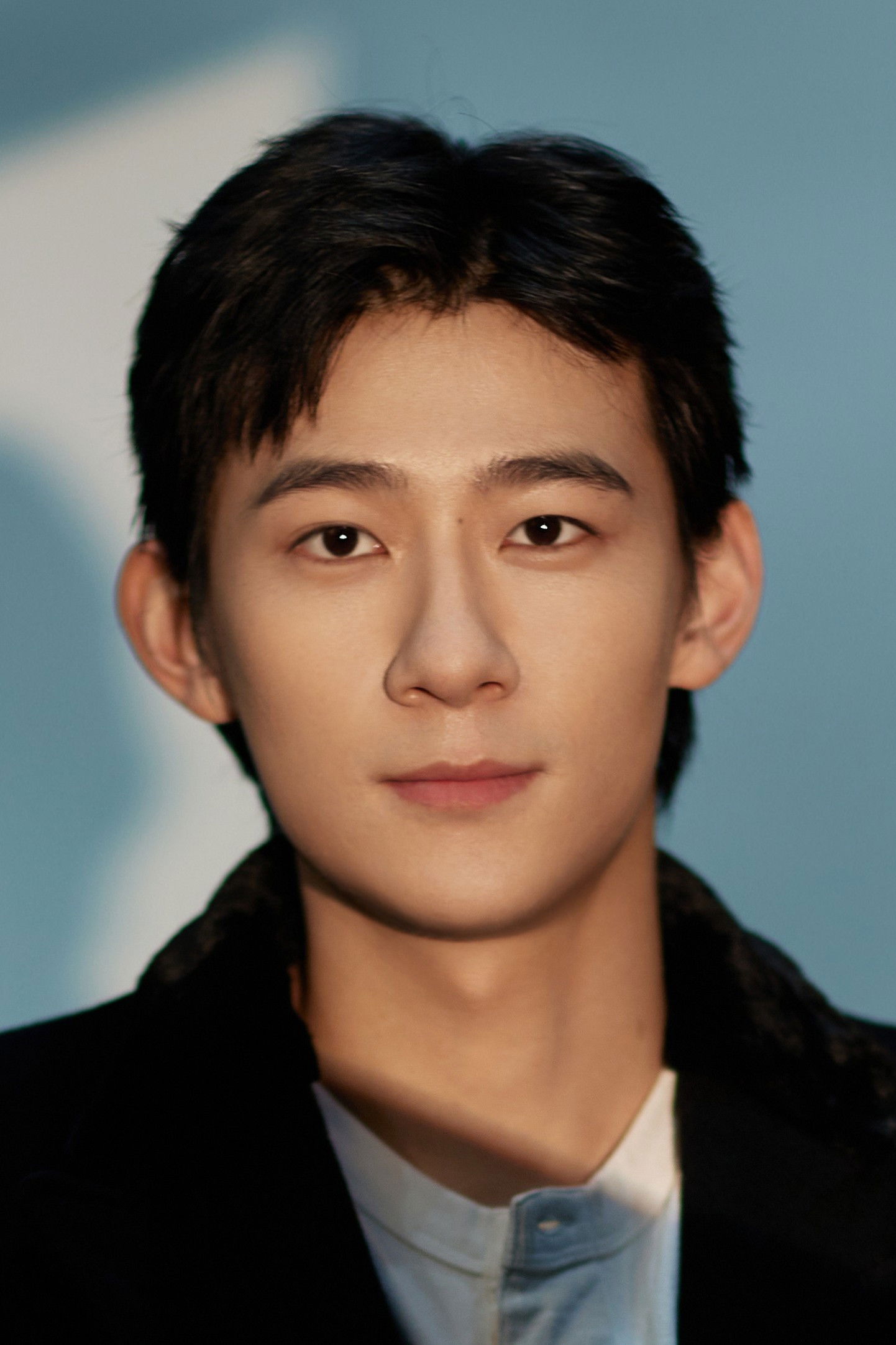 Hu Xiaolong backdrop