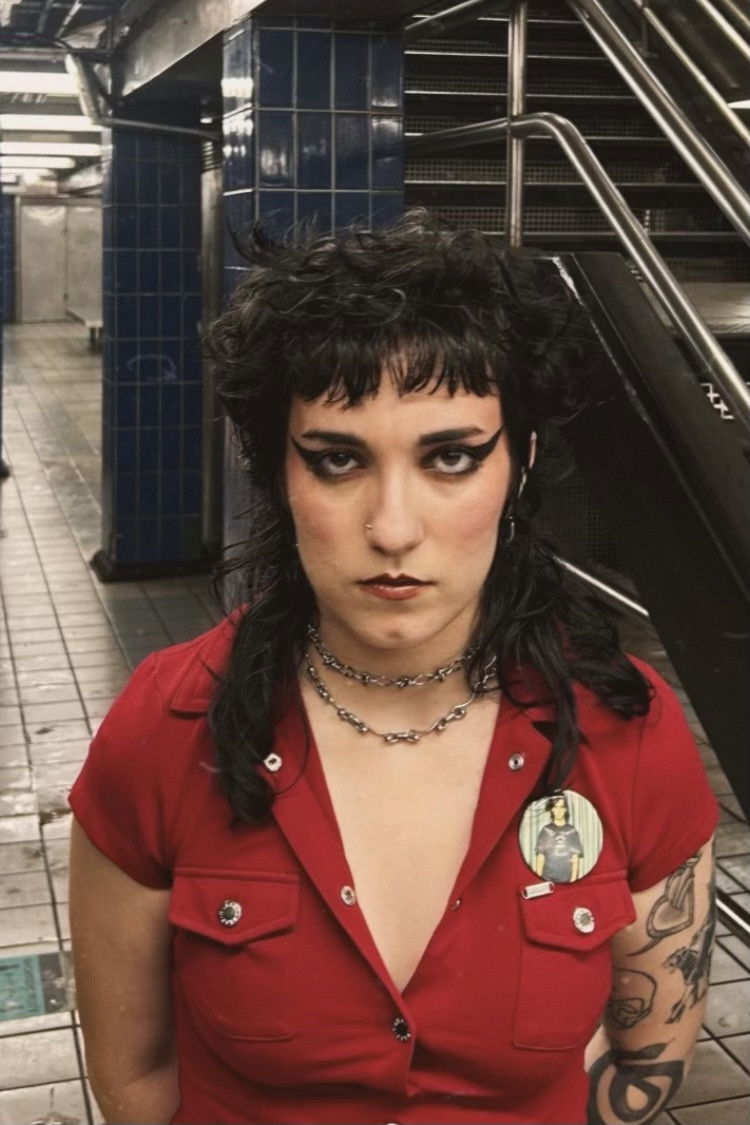 Gaby Bogdanoff backdrop