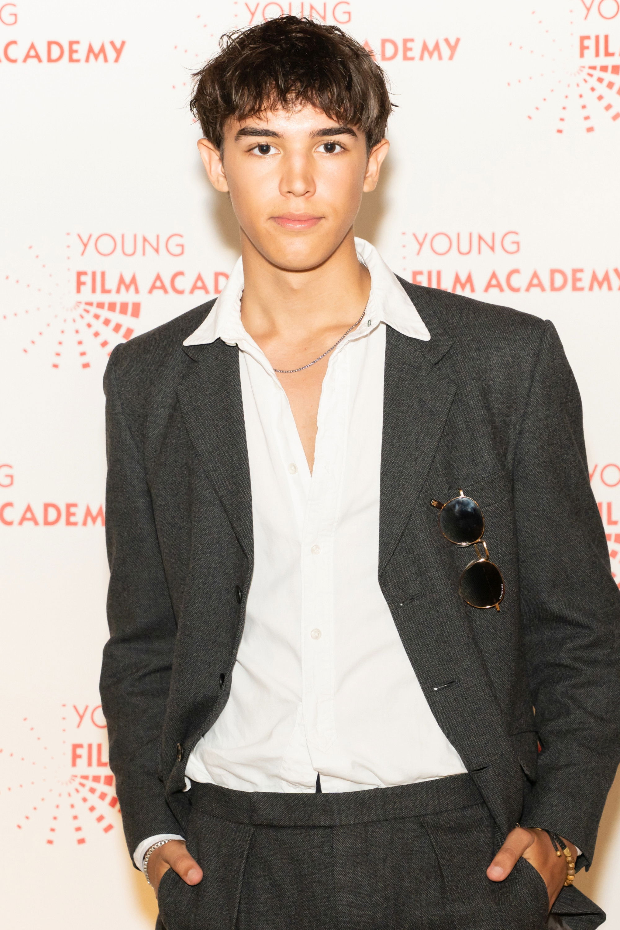 Nils Megret-Leander backdrop