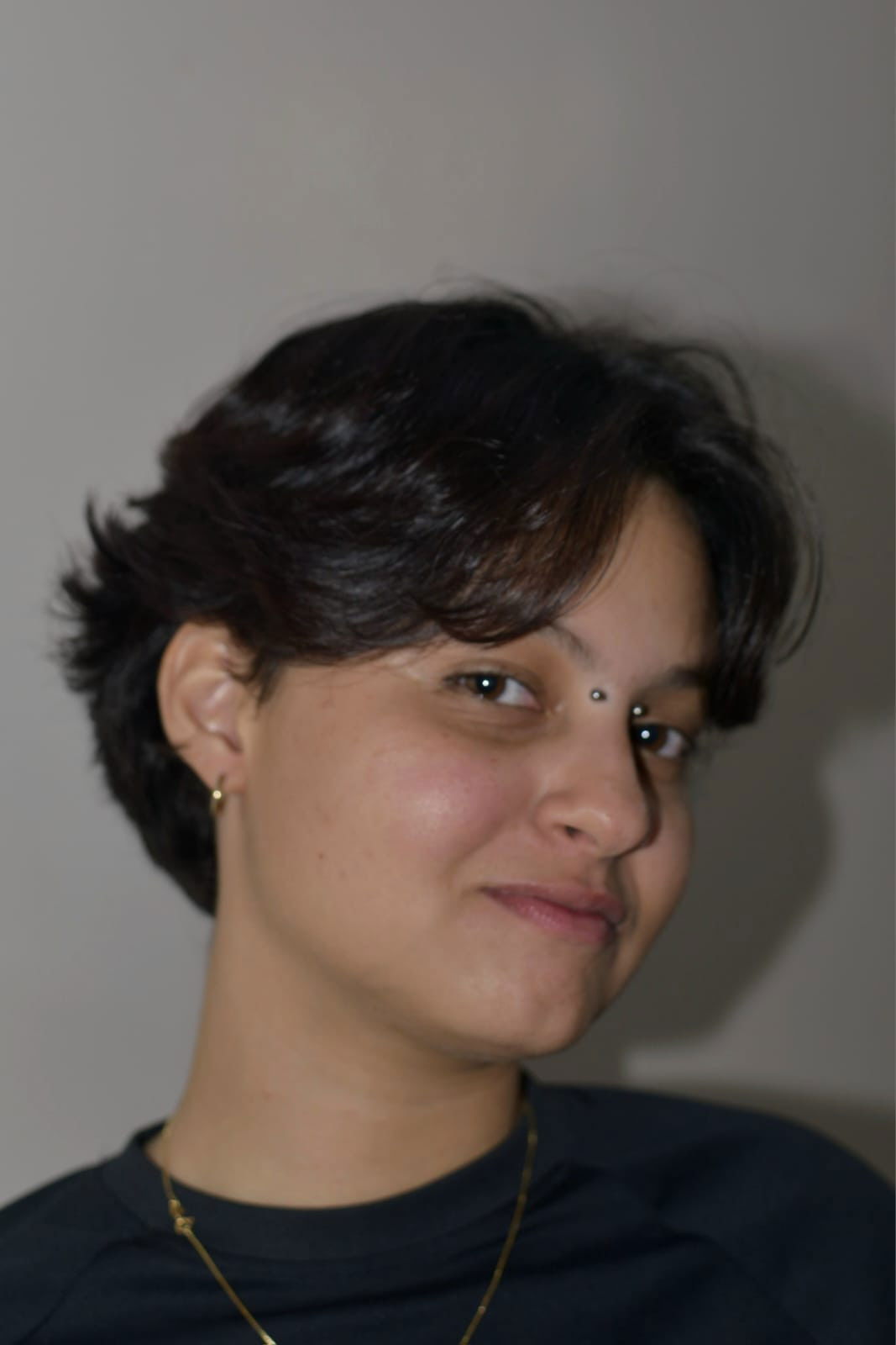 Apollo Gouveia backdrop