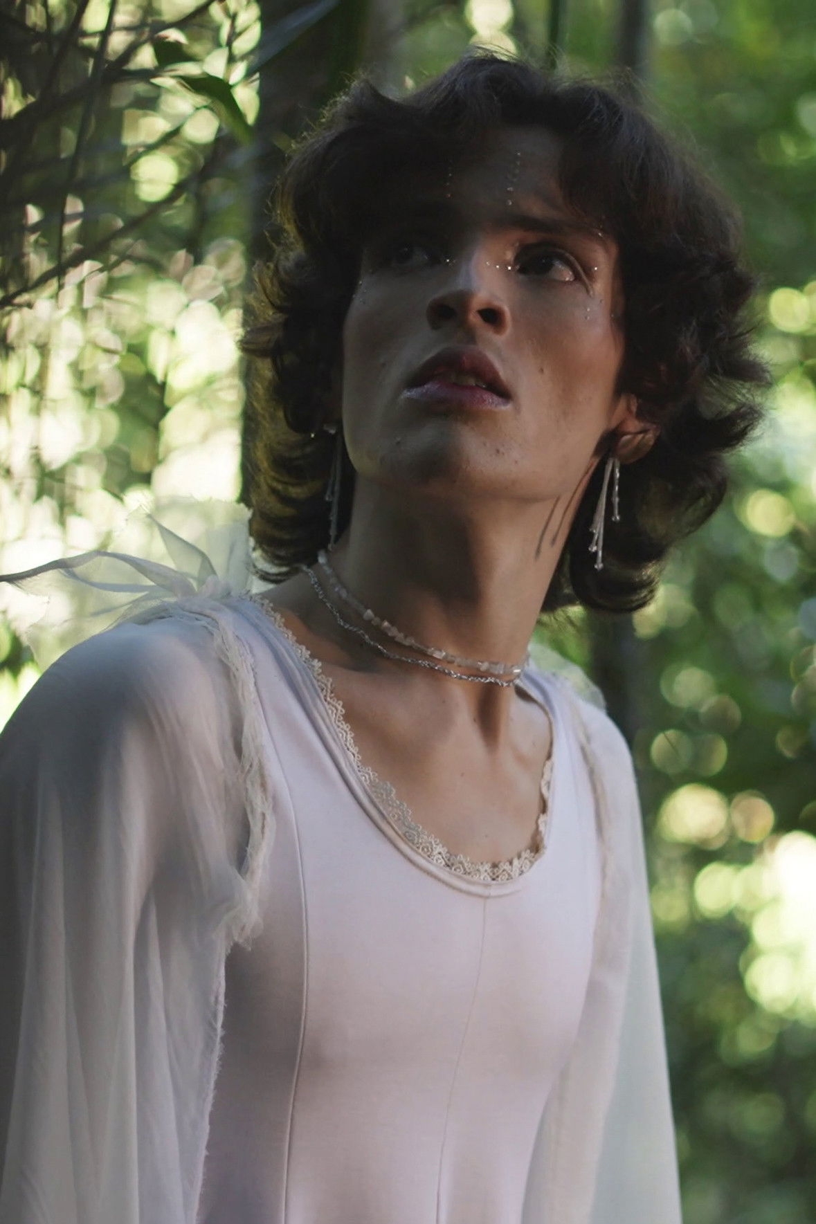 Eduardo Dealbar backdrop