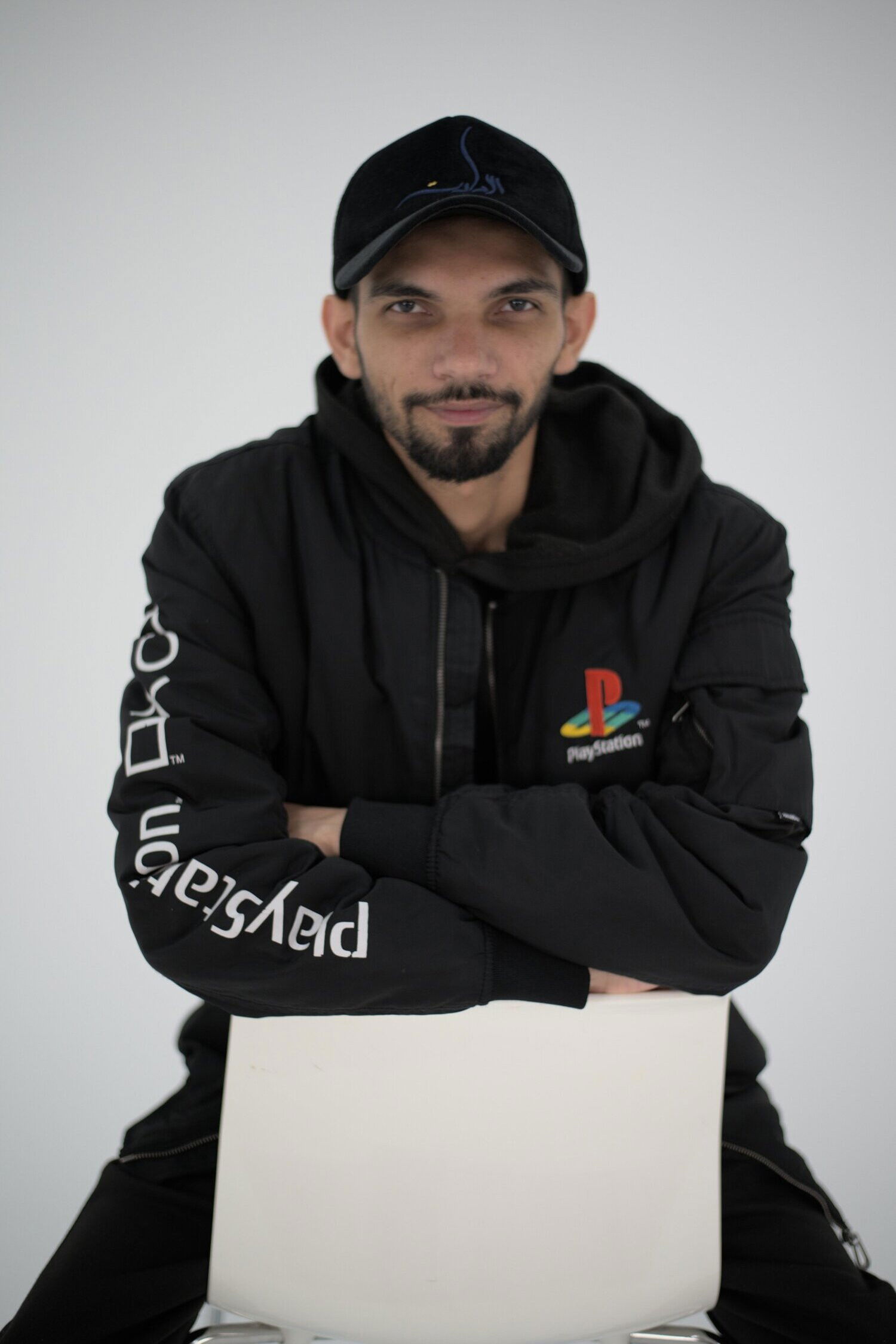 Abdulhamid Ali → Abdulhamid Ali backdrop