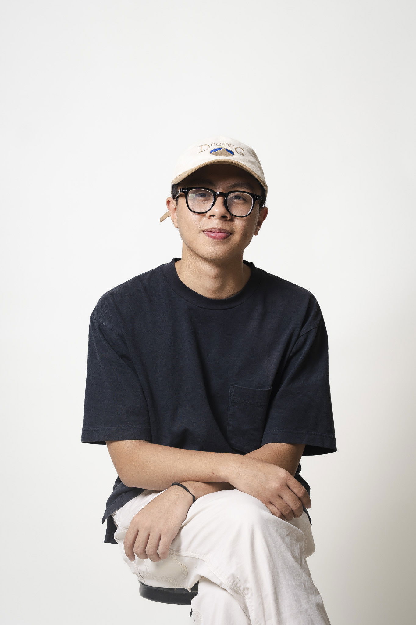 Louise Aguilar backdrop