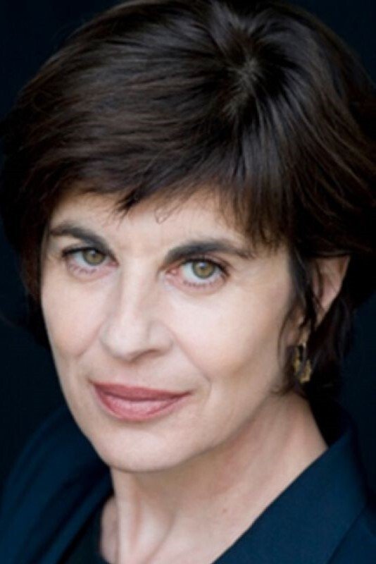 Karoline Chaniolleau backdrop