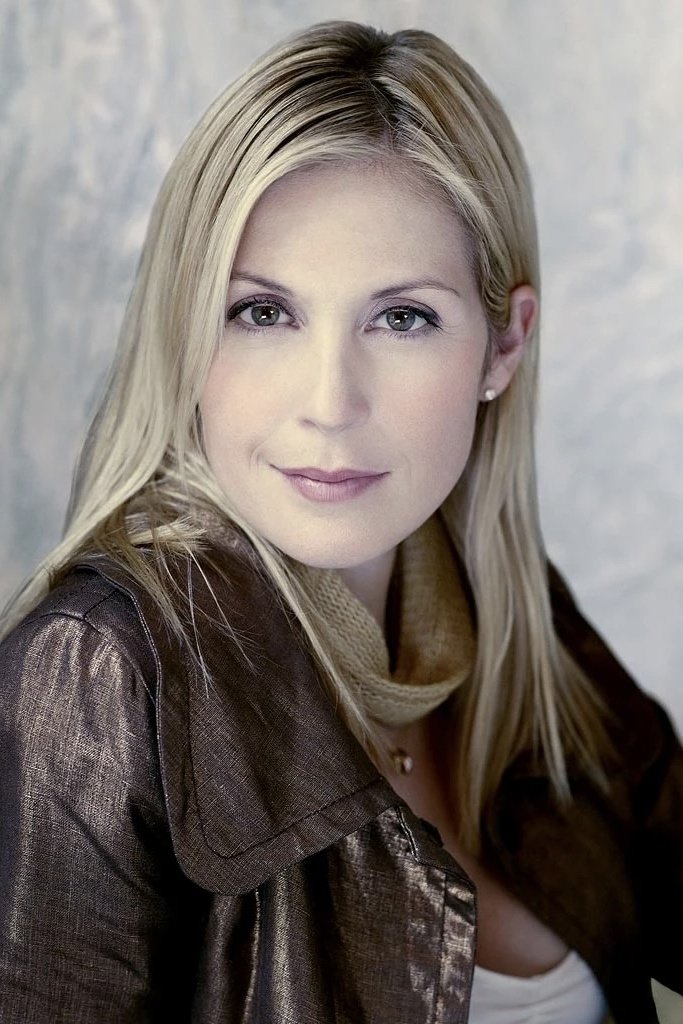 Kelly Rutherford backdrop