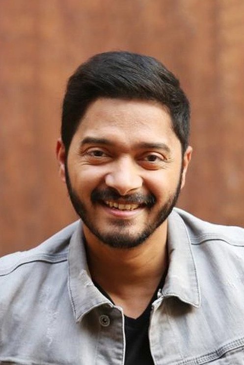 Shreyas Talpade backdrop