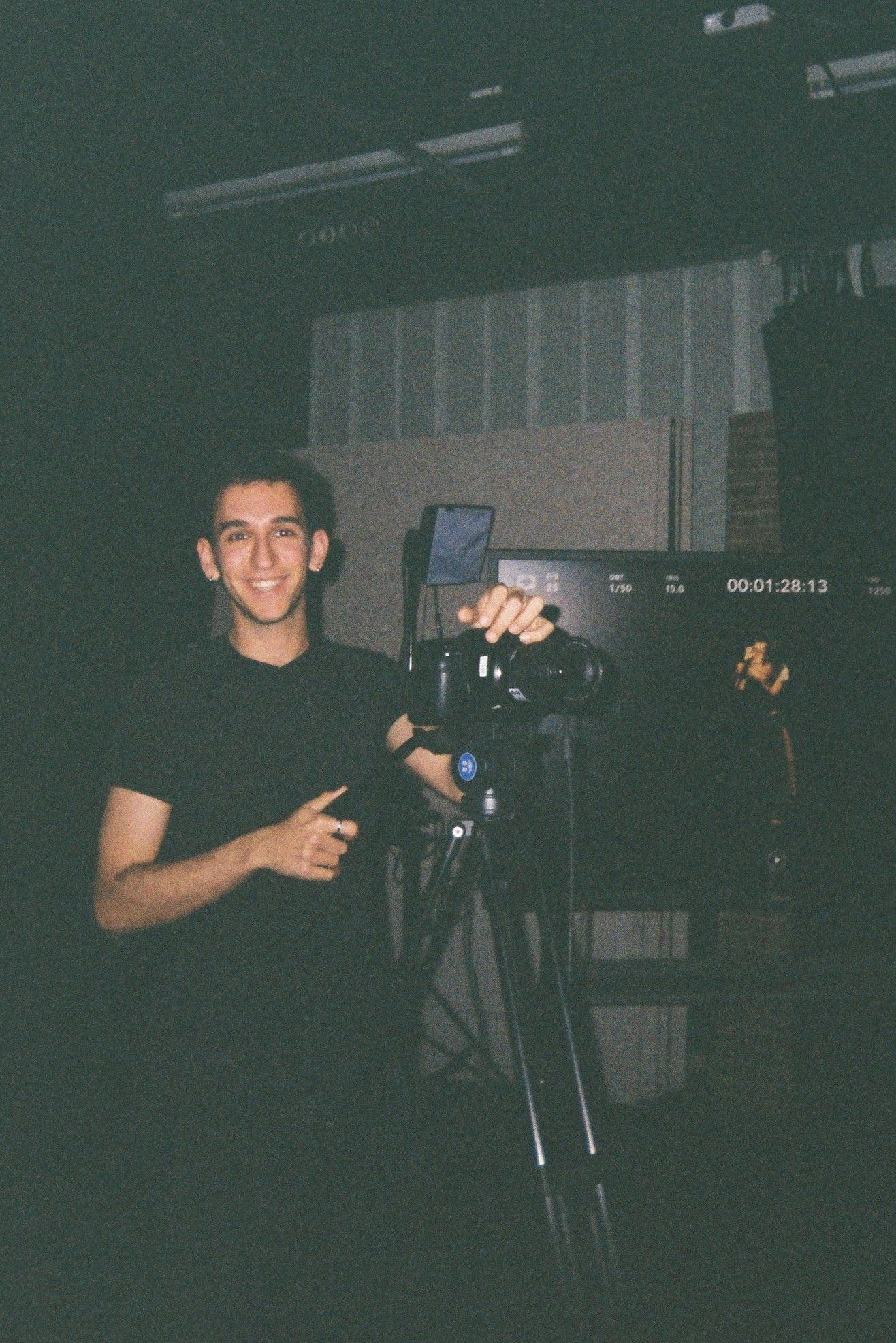 Salvador Varón backdrop