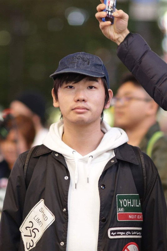 Akihiro Takeishi backdrop