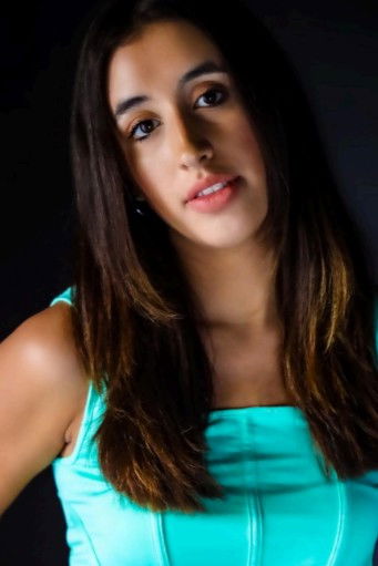 Annaka Guerrero backdrop