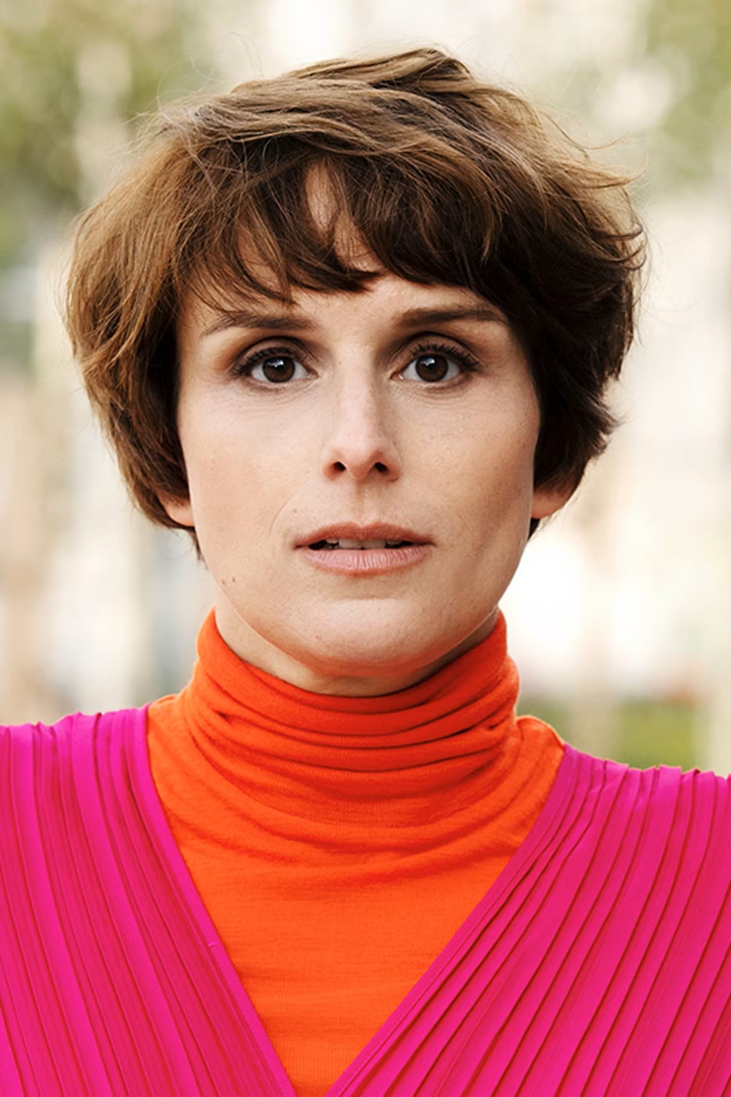 Leonie Brandis backdrop