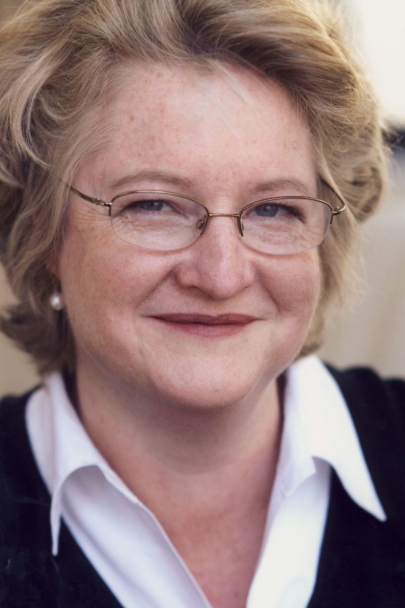 Marceline Hugot backdrop