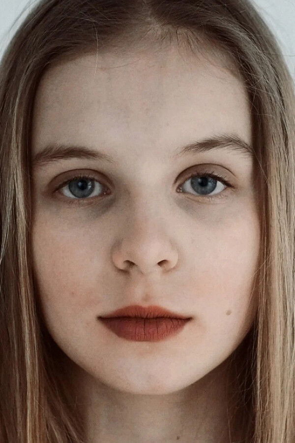 Varvara Mishukova backdrop