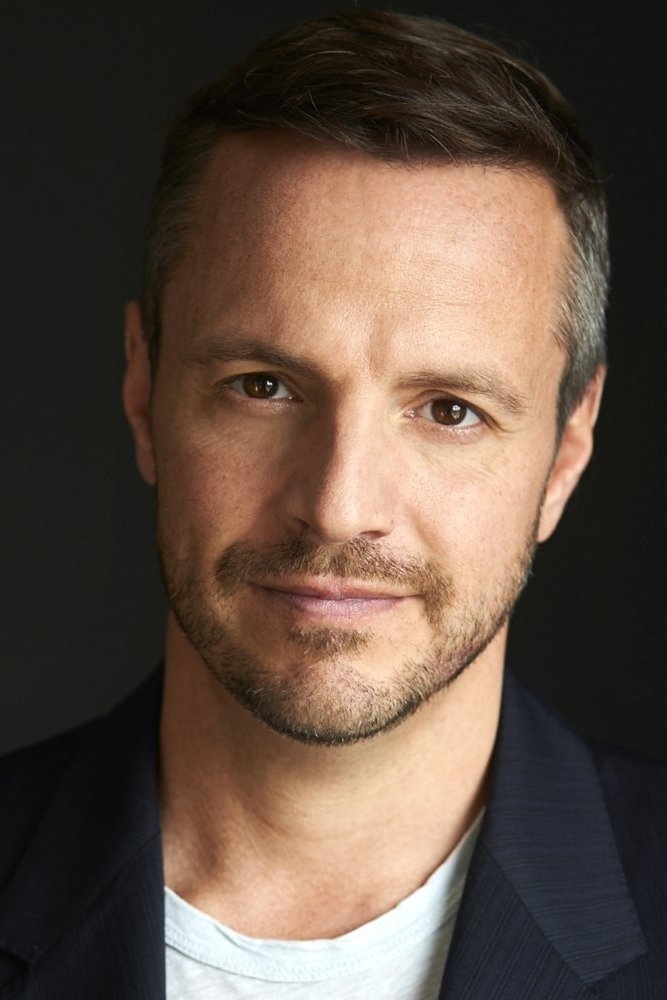 Sergio Di Zio backdrop