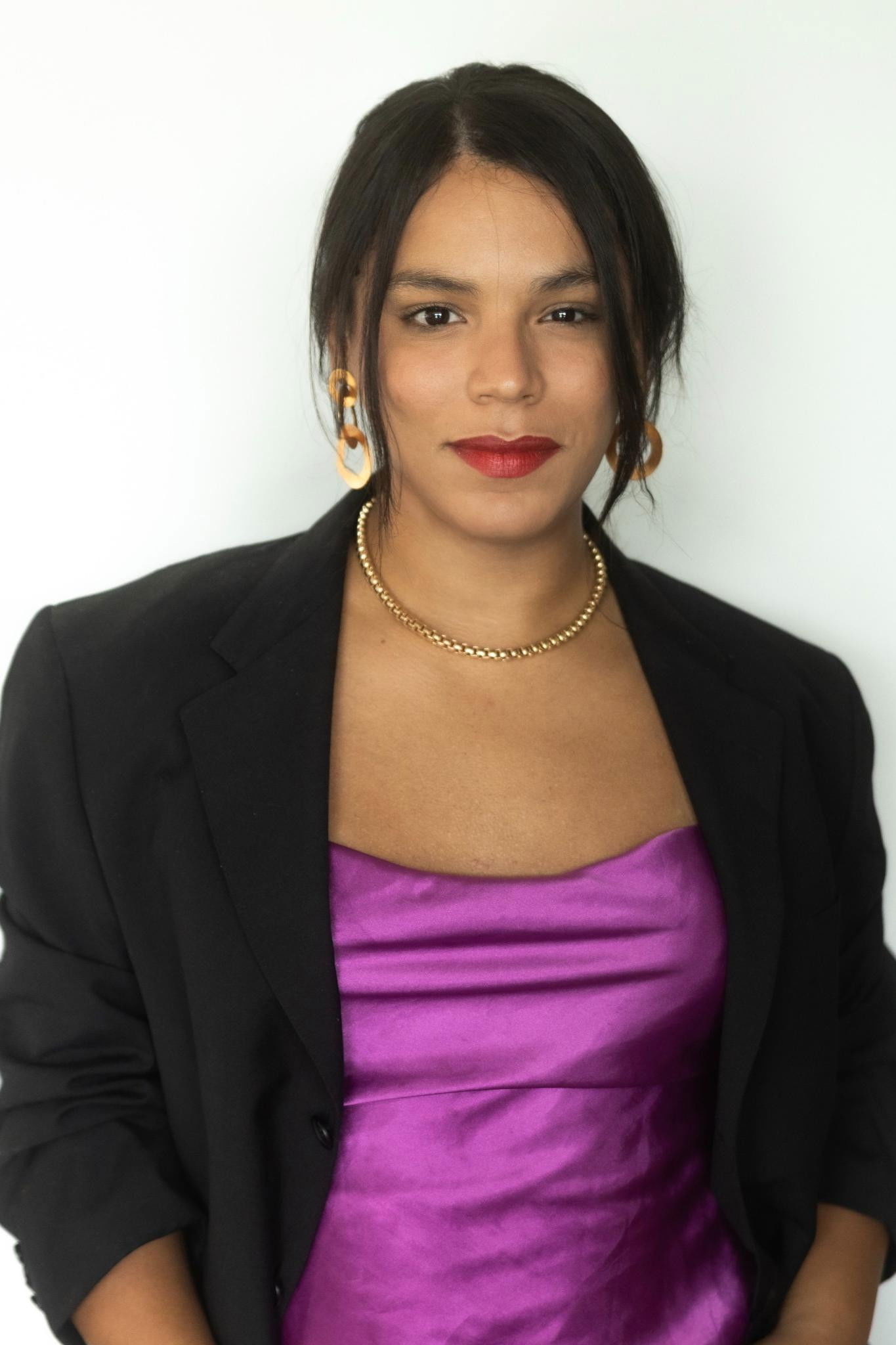 Rosa Fernan backdrop