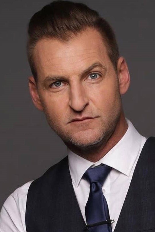 Altus Theart backdrop