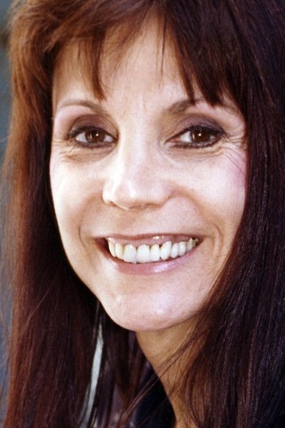 Renée Claude backdrop