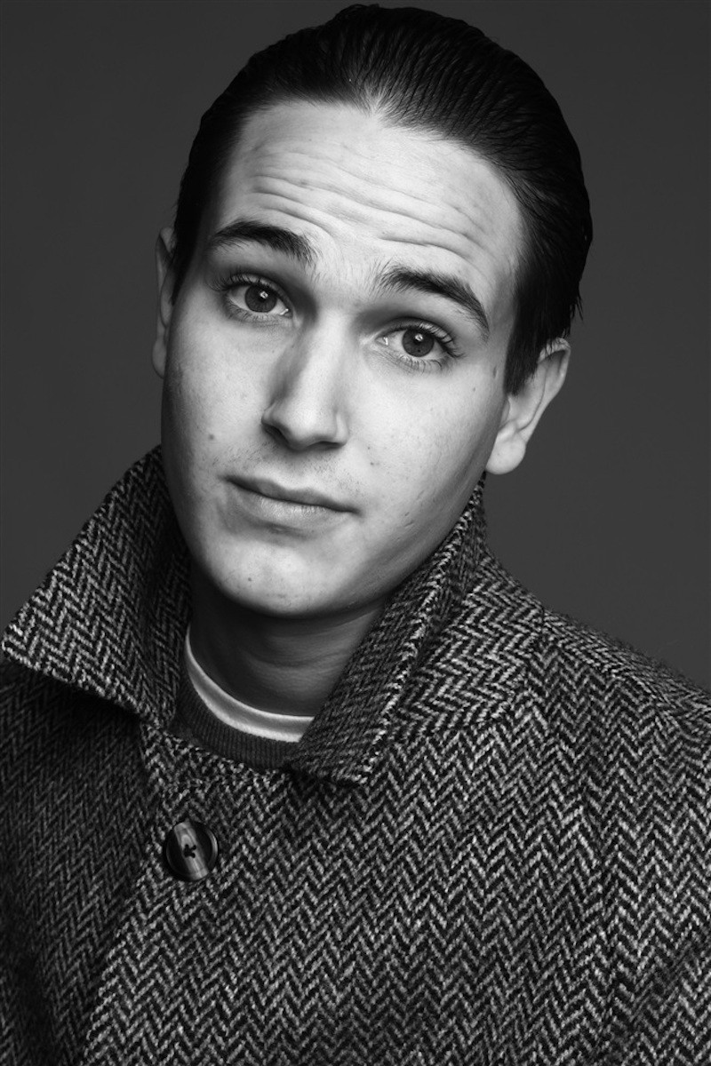 Émile Berling backdrop