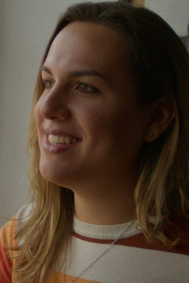 Brahel Bejar López de Alba backdrop