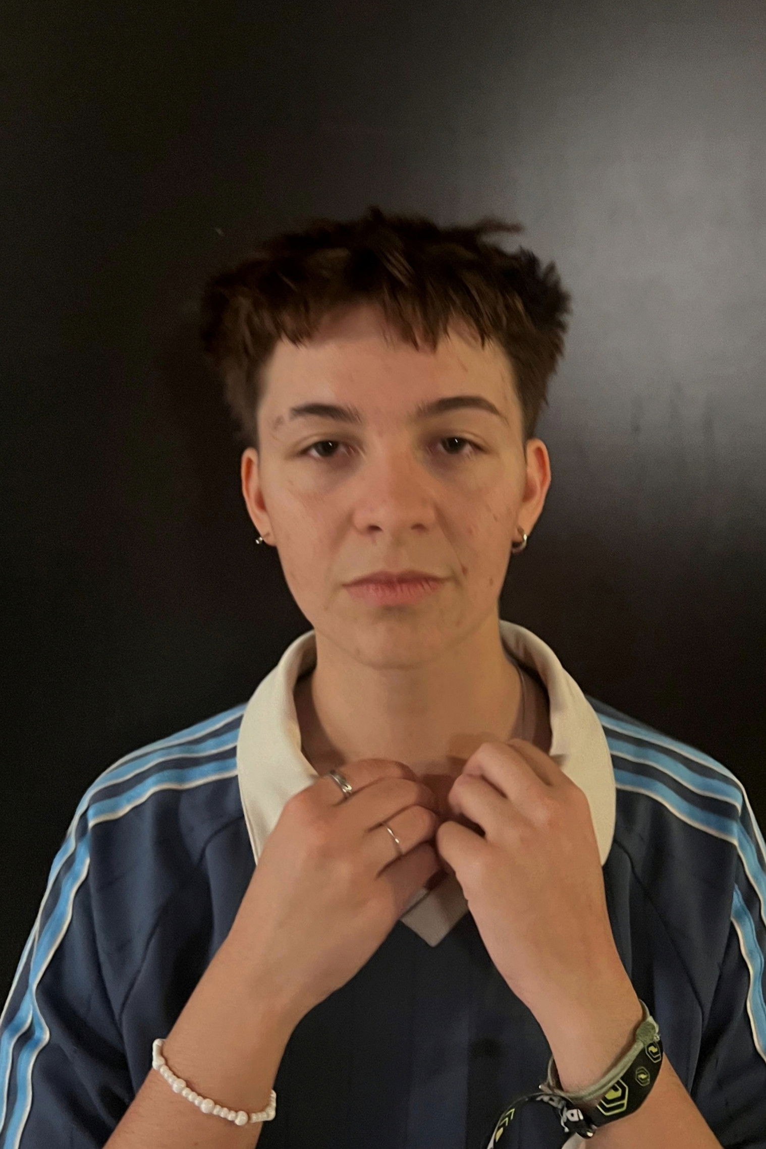 Tiago Gonçalves backdrop