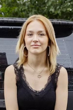 Edith Vallo backdrop