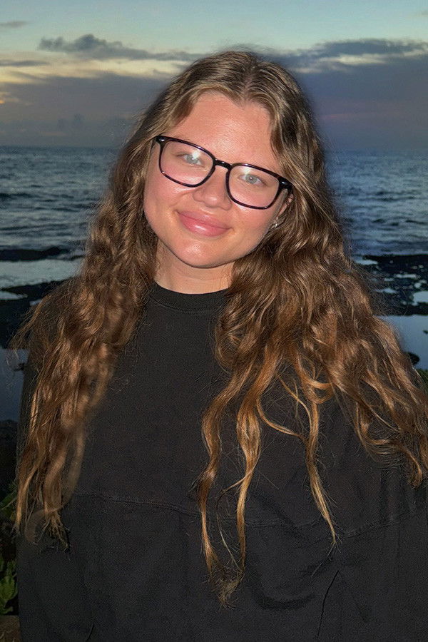 Anna Kongaika backdrop