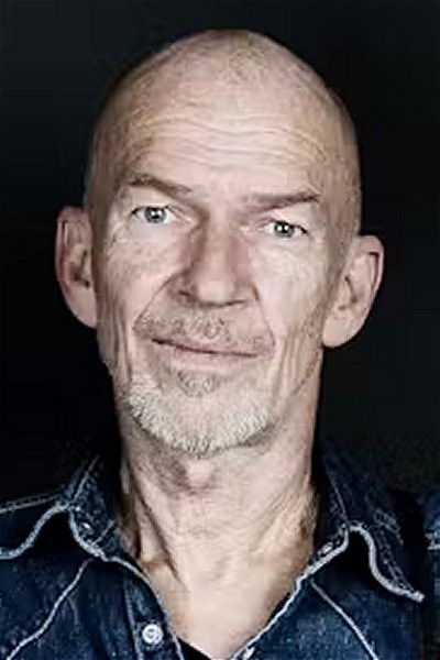 Per Chr. Frost backdrop