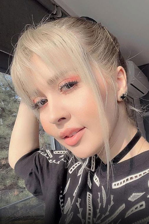 Sevda Dadloo backdrop