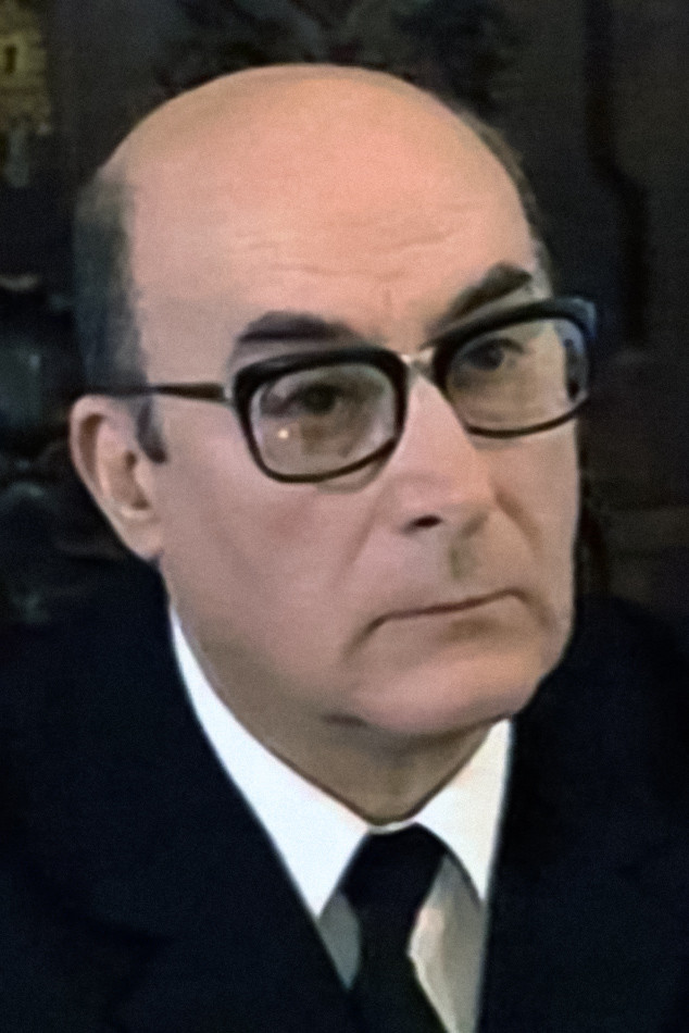 José Manuel Mendes backdrop