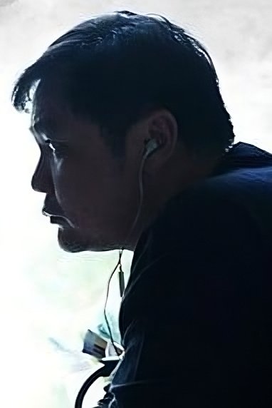 Hlung Kamthorn Lorjitramnuay backdrop