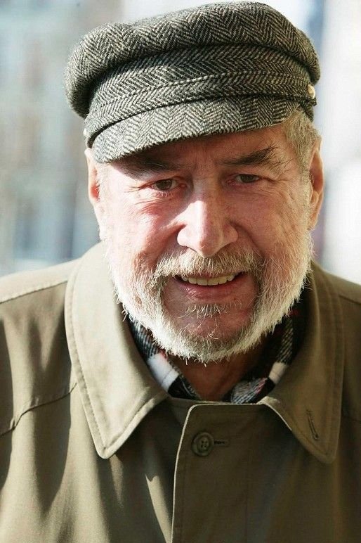 Leoš Suchařípa backdrop