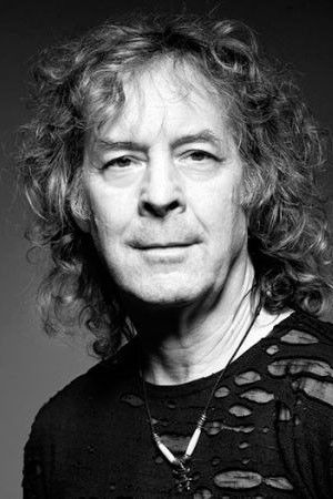 Albert Bouchard backdrop