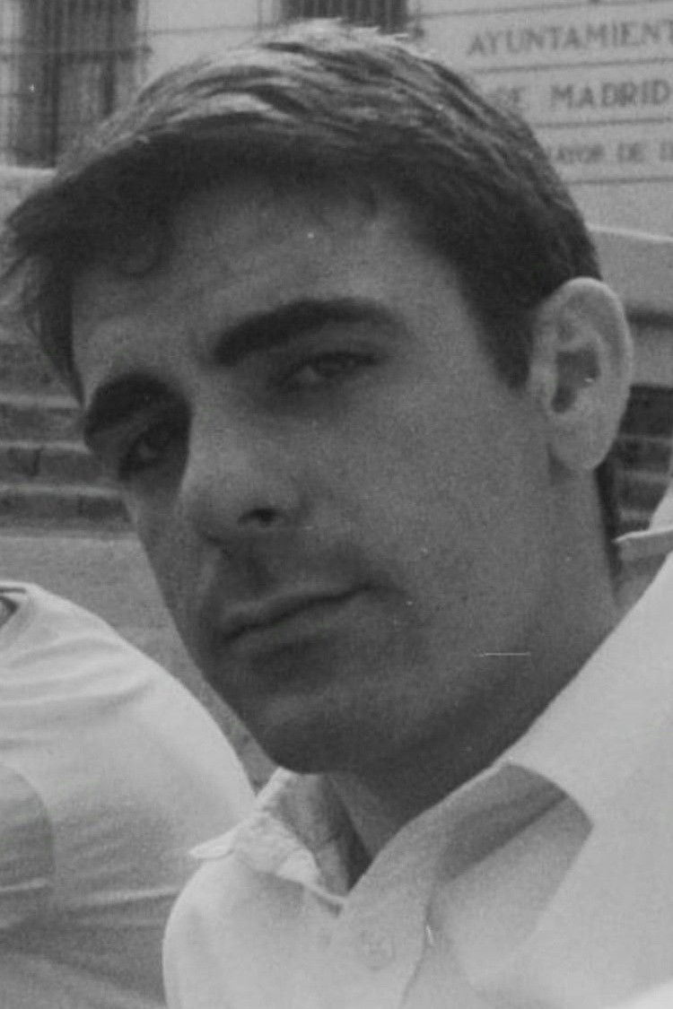 Enrique López Marijuan backdrop