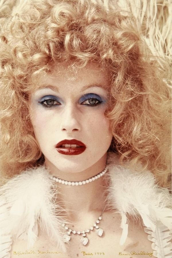 Elisabeth Mortensen backdrop