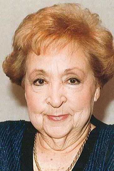 Juliette Huot backdrop