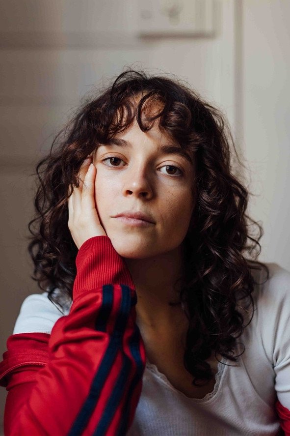 Marie Bucas-Français backdrop