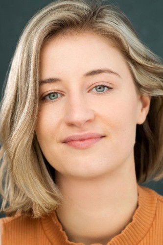 Liv Hackland backdrop