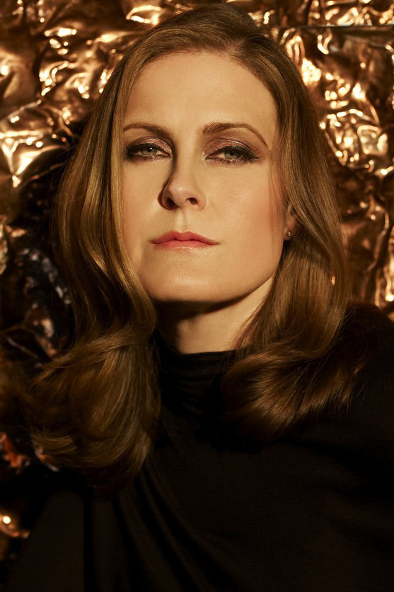 Alison Moyet backdrop