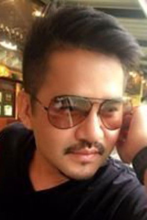 Ruengrit Wisamol backdrop