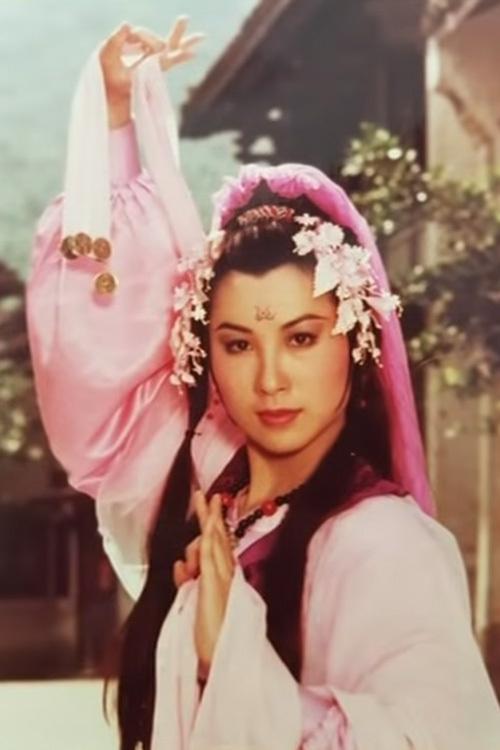 Hilda Liu Hao-Yi backdrop