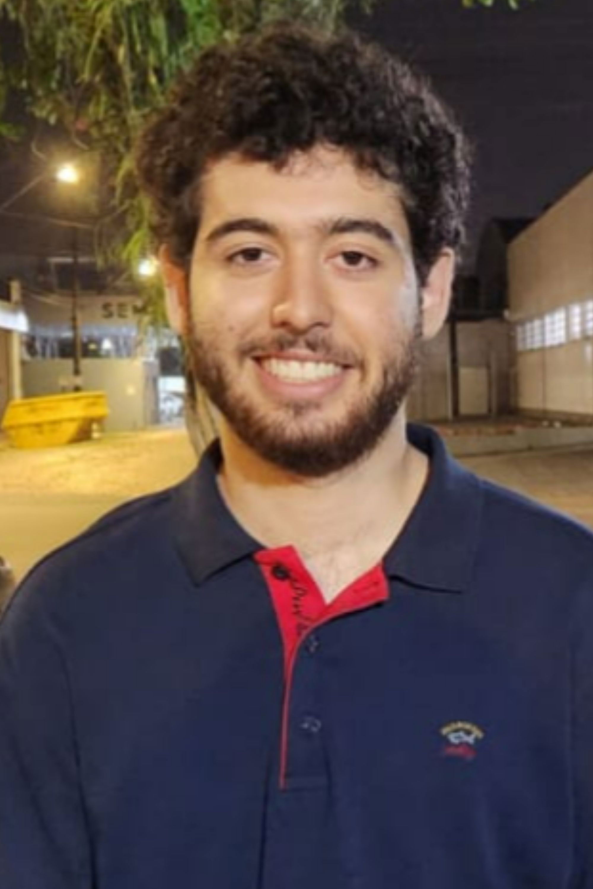 Lucas Guilherme Hoepfner backdrop