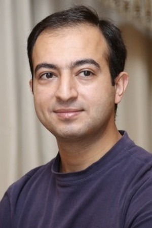 Ruslan Mürsəlov backdrop