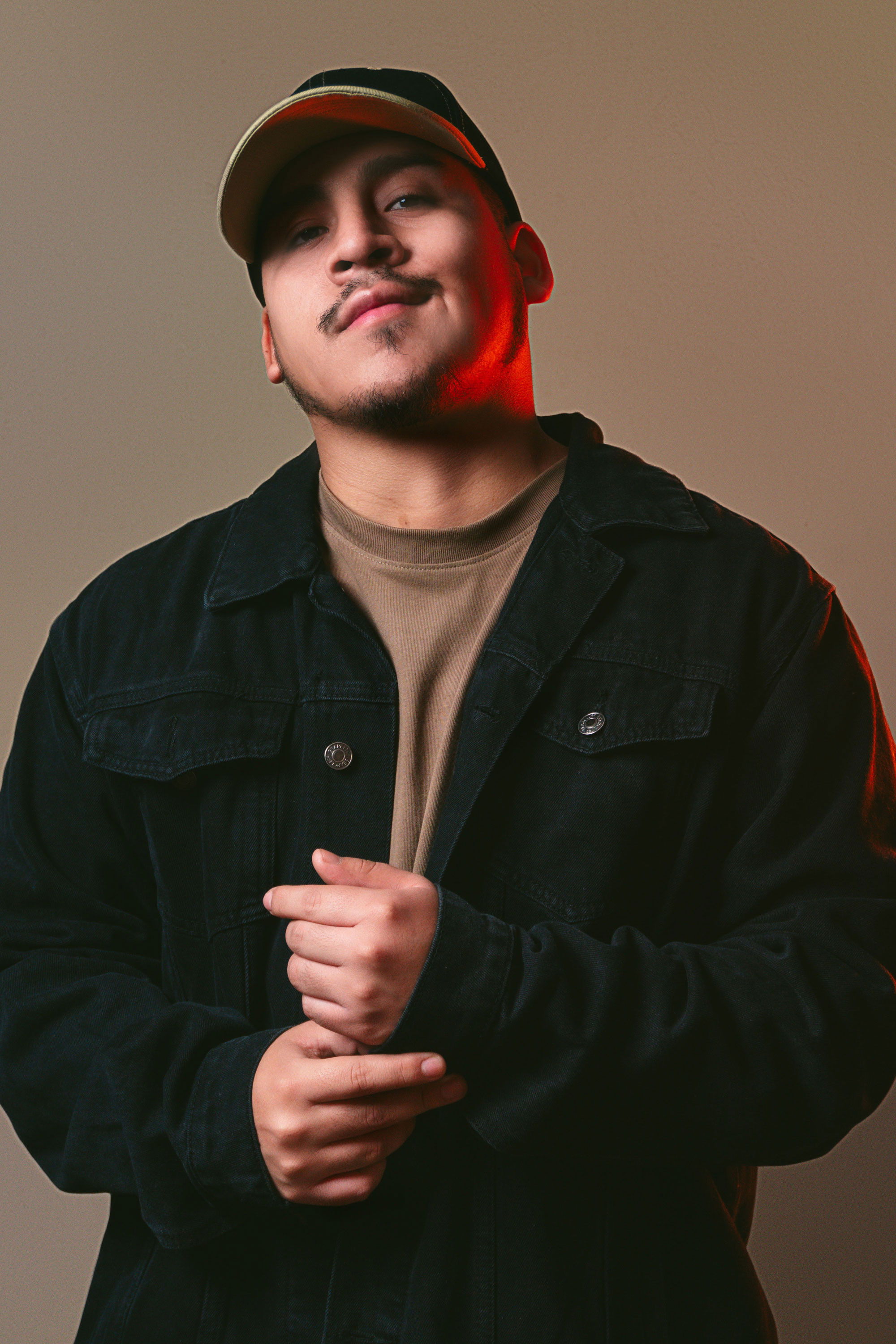 Marcelo Cabello Quiñones backdrop