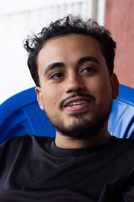 Guilherme Maia backdrop