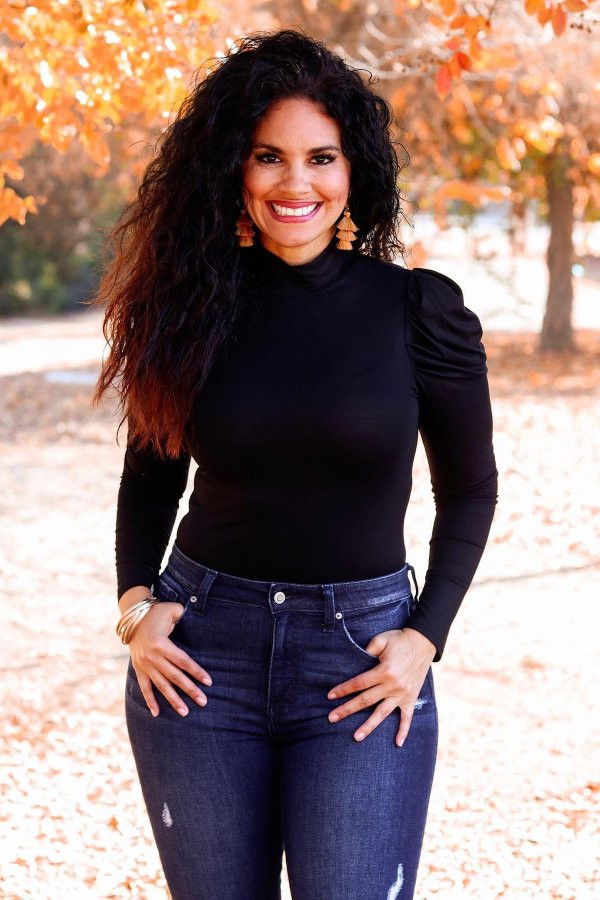 Nikki Jones Curtis backdrop