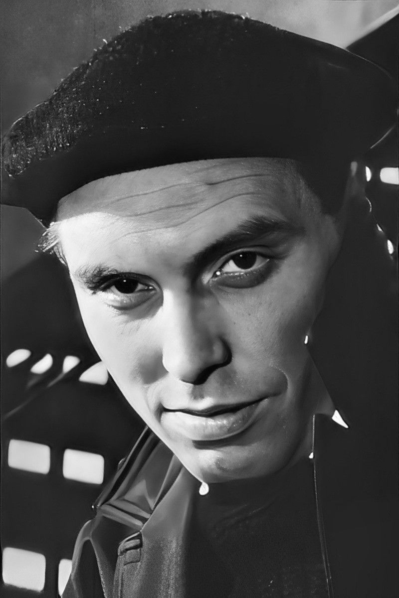 Aleksandr Yudin backdrop