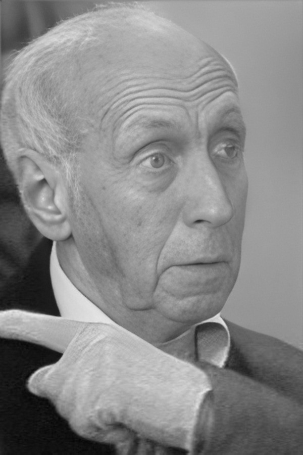 Sergey Vasilyev backdrop